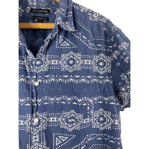 Banana Republic Camden Shirt Large Blue Bandana Print Button Down Short Sleeve - Picture 6 of 9